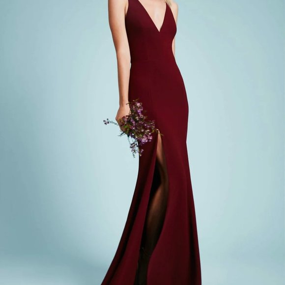 Dress the Population Dresses & Skirts - NWT Dress the Population Iris Gown in Burgundy Sz M